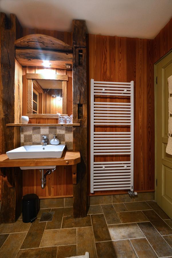 Villa Les With Hot Tub & Sauna Brežice Dış mekan fotoğraf