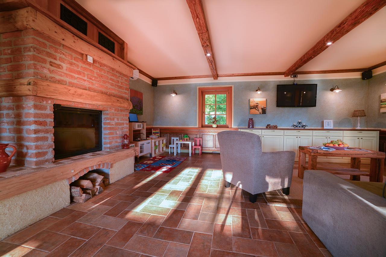 Villa Les With Hot Tub & Sauna Brežice Dış mekan fotoğraf